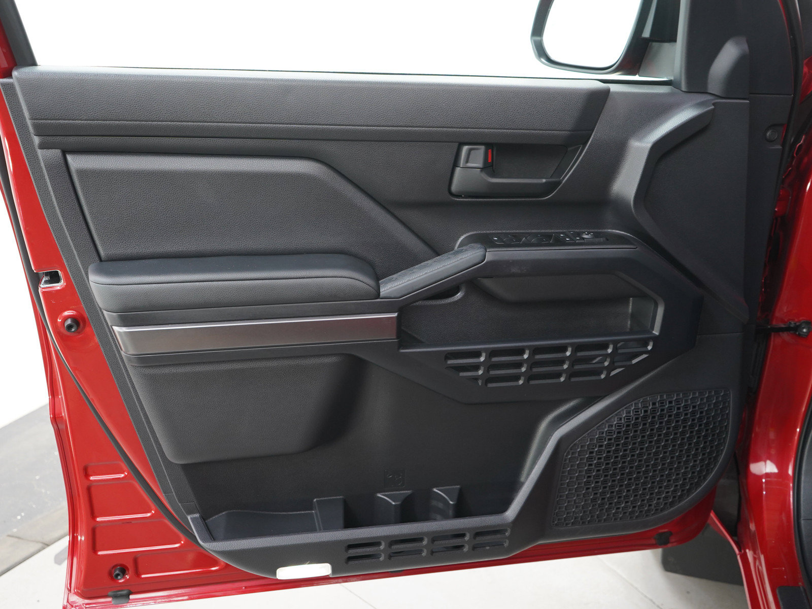 Used 2025 Toyota 4Runner SR5 AWD/4WD image 22
