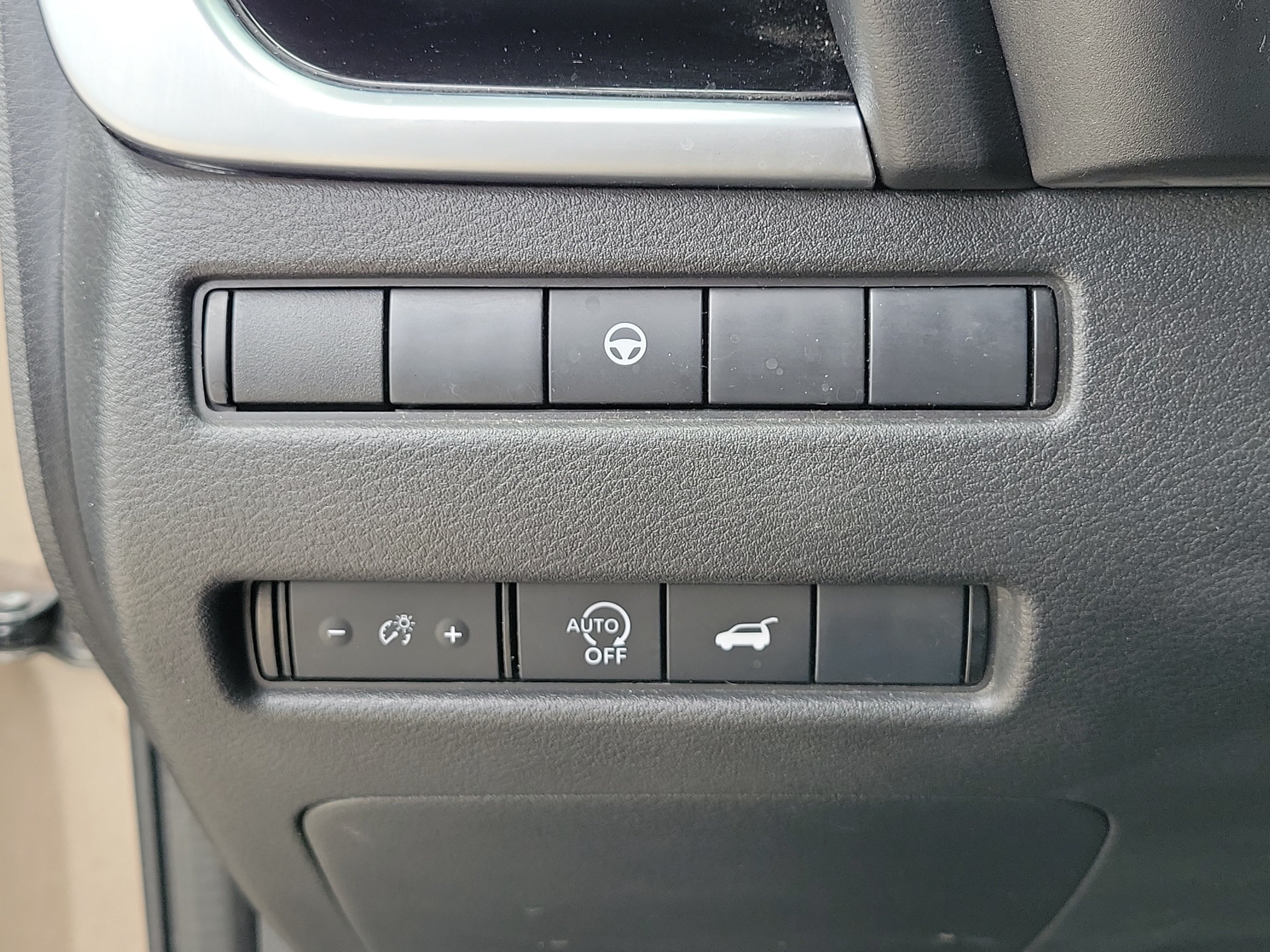 Certified 2025 Nissan Rogue SV AWD/4WD image 31