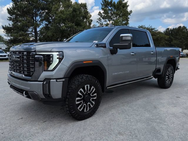 Used 2024 GMC Sierra 3500 Denali Ultimate AWD/4WD image 8