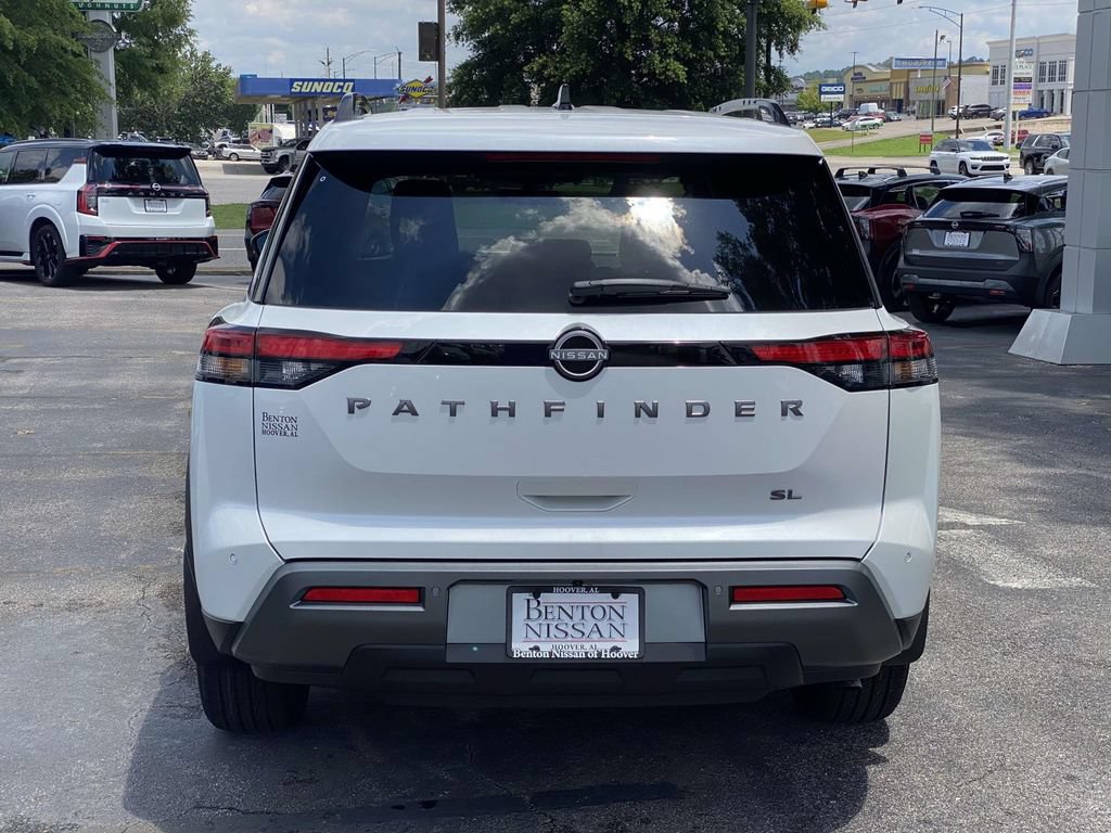 New 2026 Nissan Pathfinder SL FWD image 3