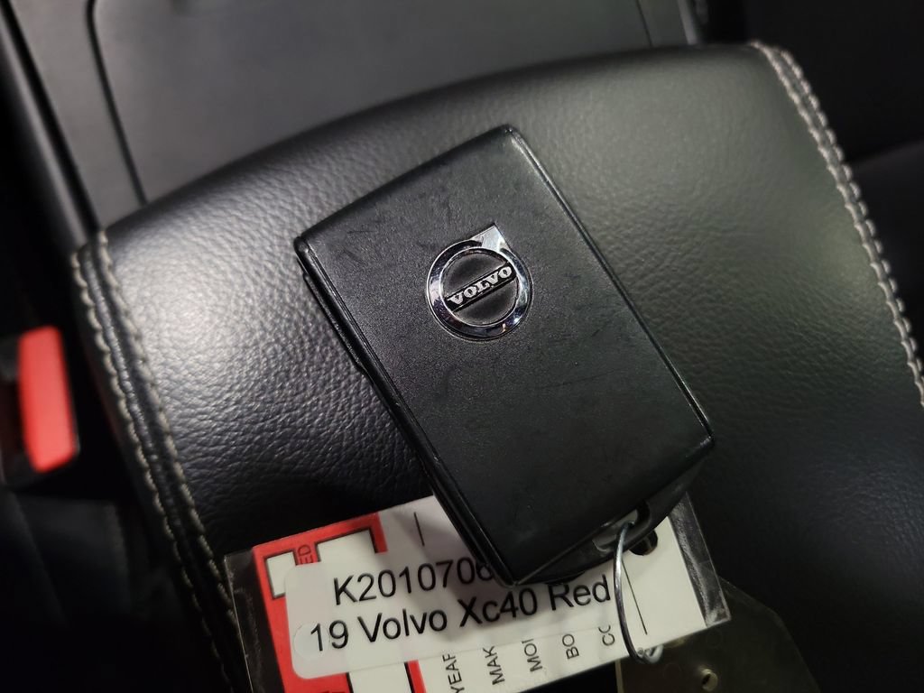 Used 2019 Volvo XC40 T5 Momentum AWD/4WD image 20