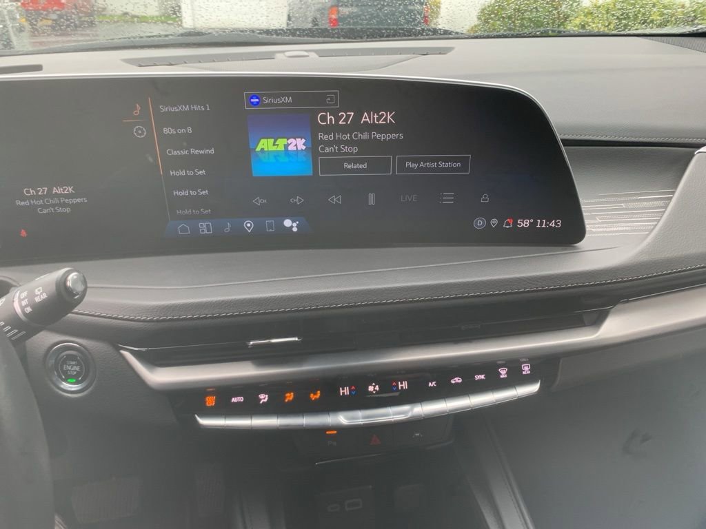 Used 2024 Cadillac XT4 Premium Luxury image 20