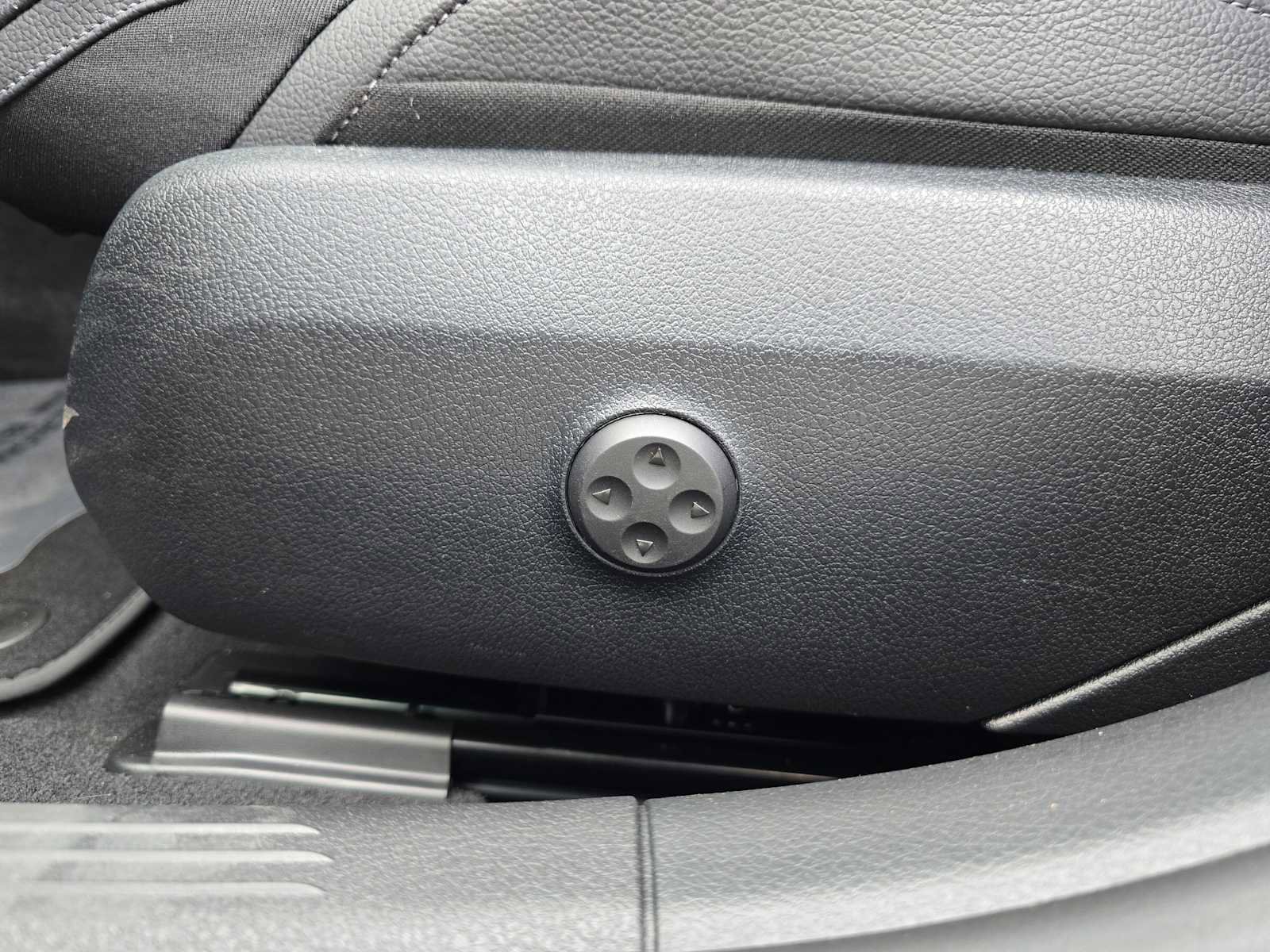 Used 2025 Mercedes-Benz C 300 C 300 image 28