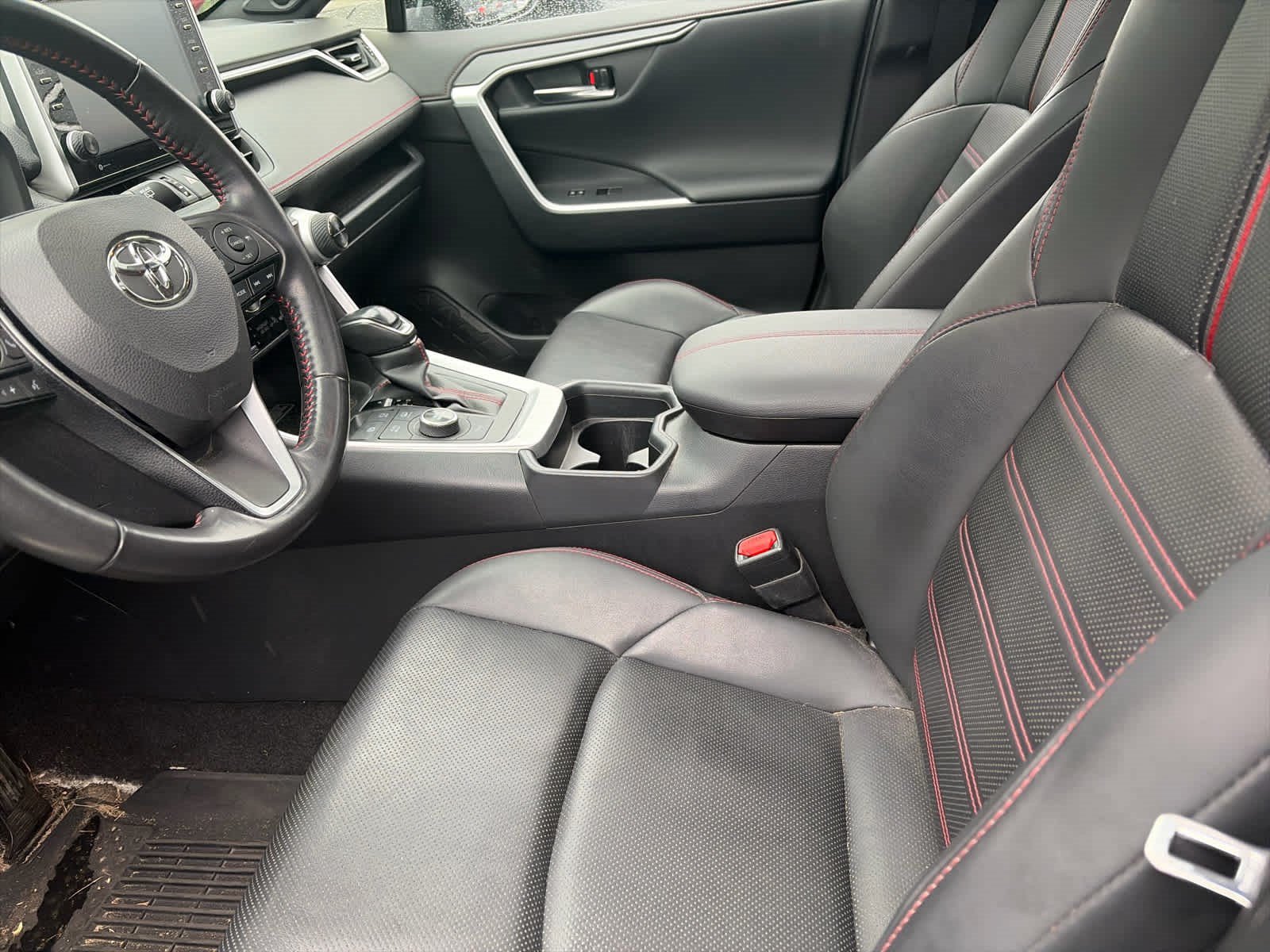 Certified 2021 Toyota RAV4 XSE w/ Premium Package AWD/4WD image 7