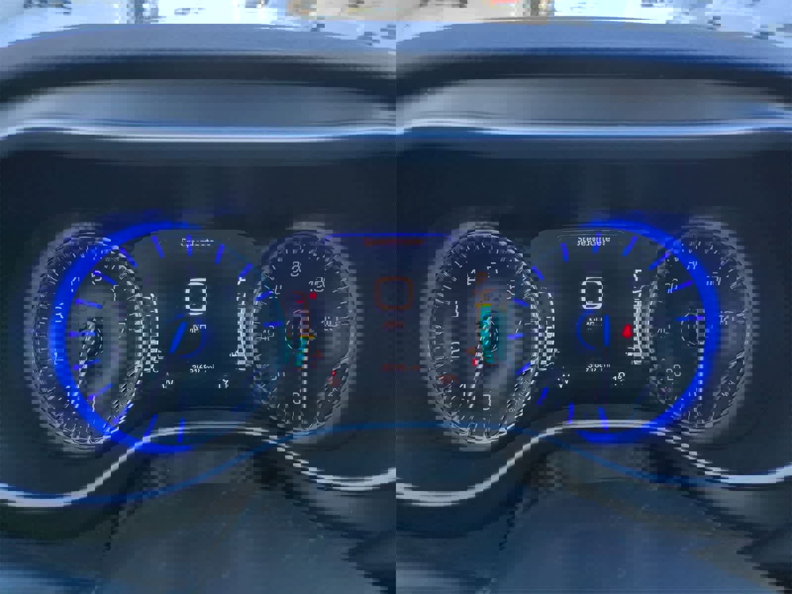 Certified 2022 Chrysler Pacifica Touring-L w/ Uconnect Theater Family Group image 33