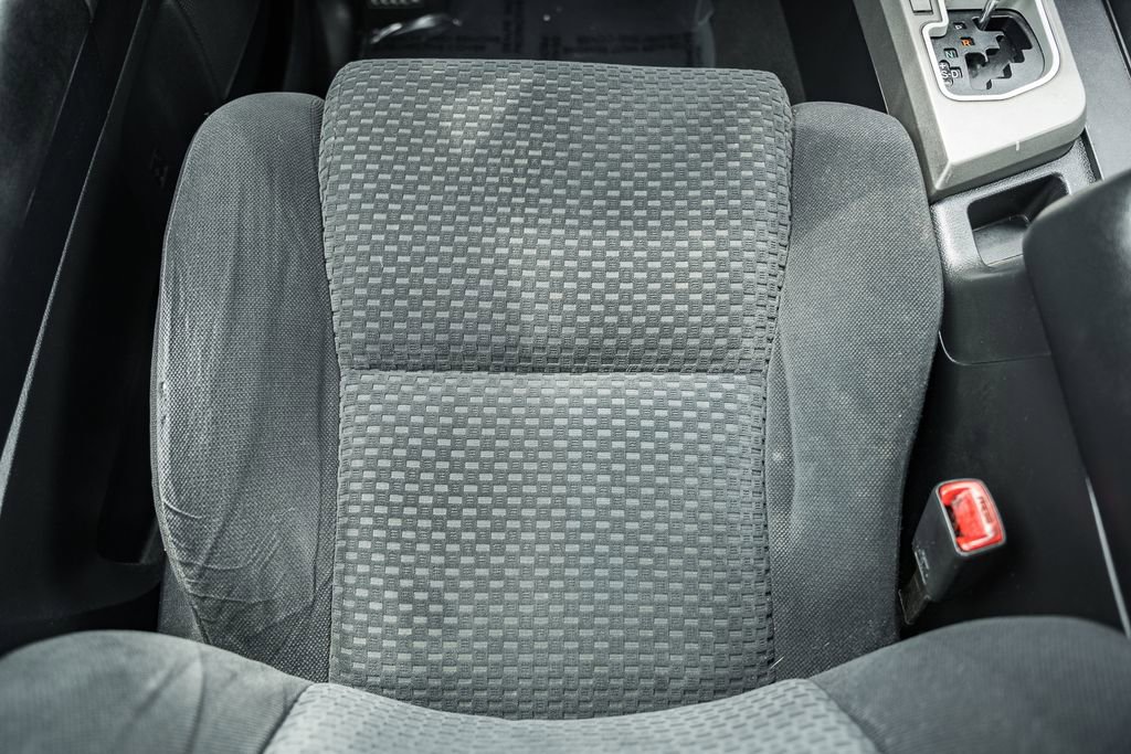 Used 2010 Toyota Tundra 4x4 CrewMax image 41