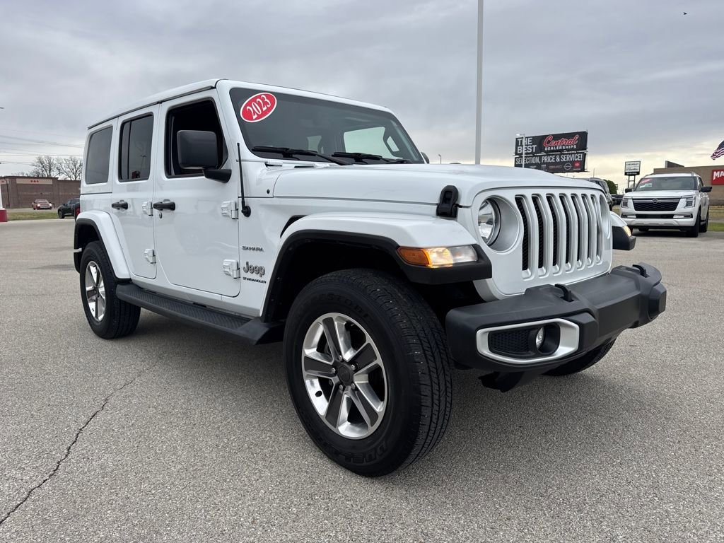 Used 2023 Jeep Wrangler Sahara w/ Cold Weather Group AWD/4WD image 8