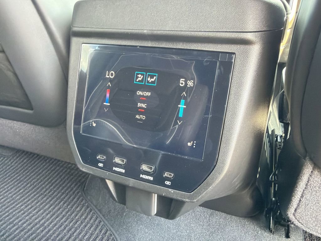 New 2026 GMC Yukon XL Denali Ultimate image 27