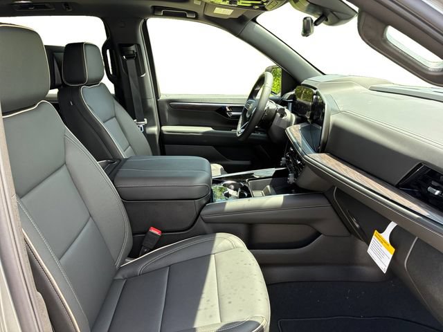 New 2026 Chevrolet Suburban Premier AWD/4WD image 13