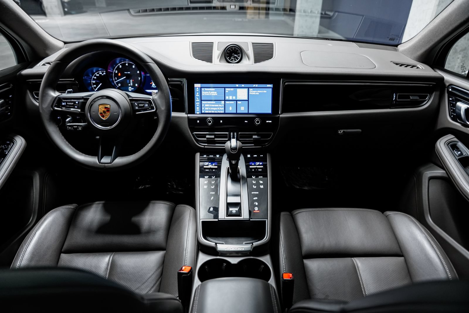 Used 2024 Porsche Macan S AWD/4WD image 19