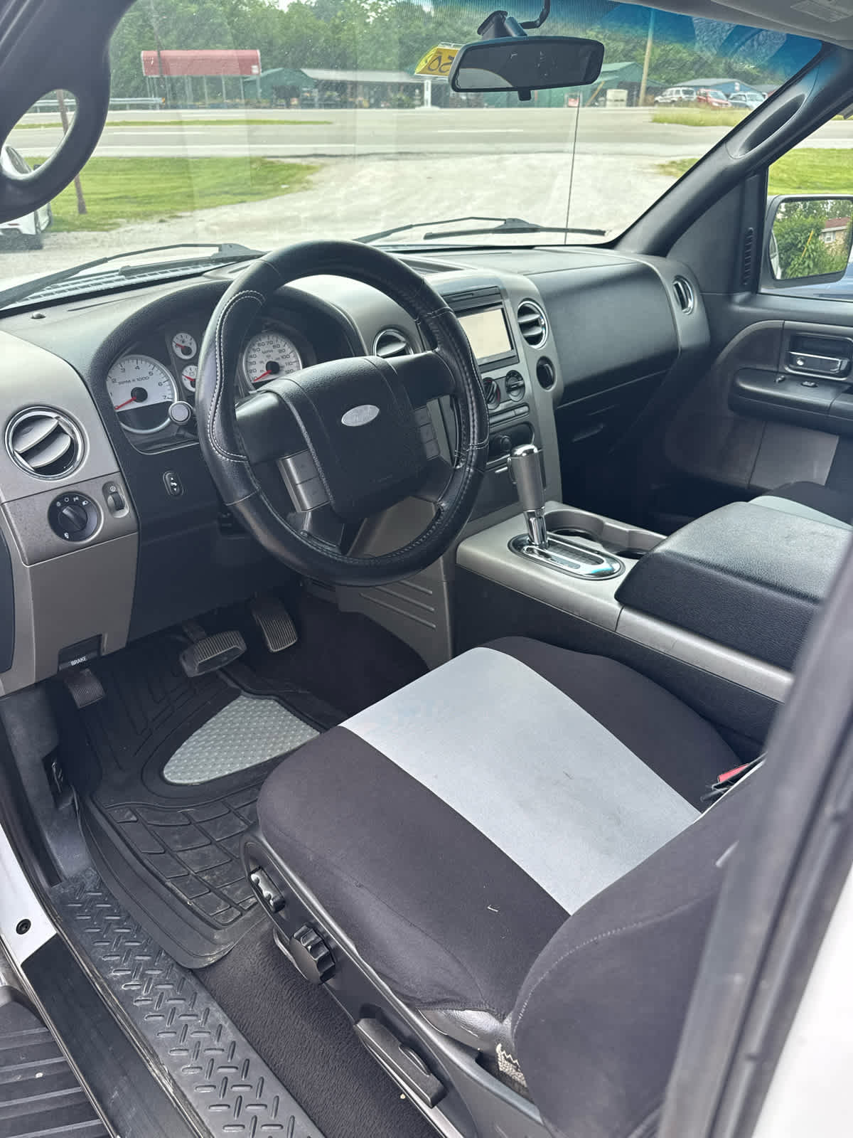 Used 2006 Ford F150 FX4 image 9