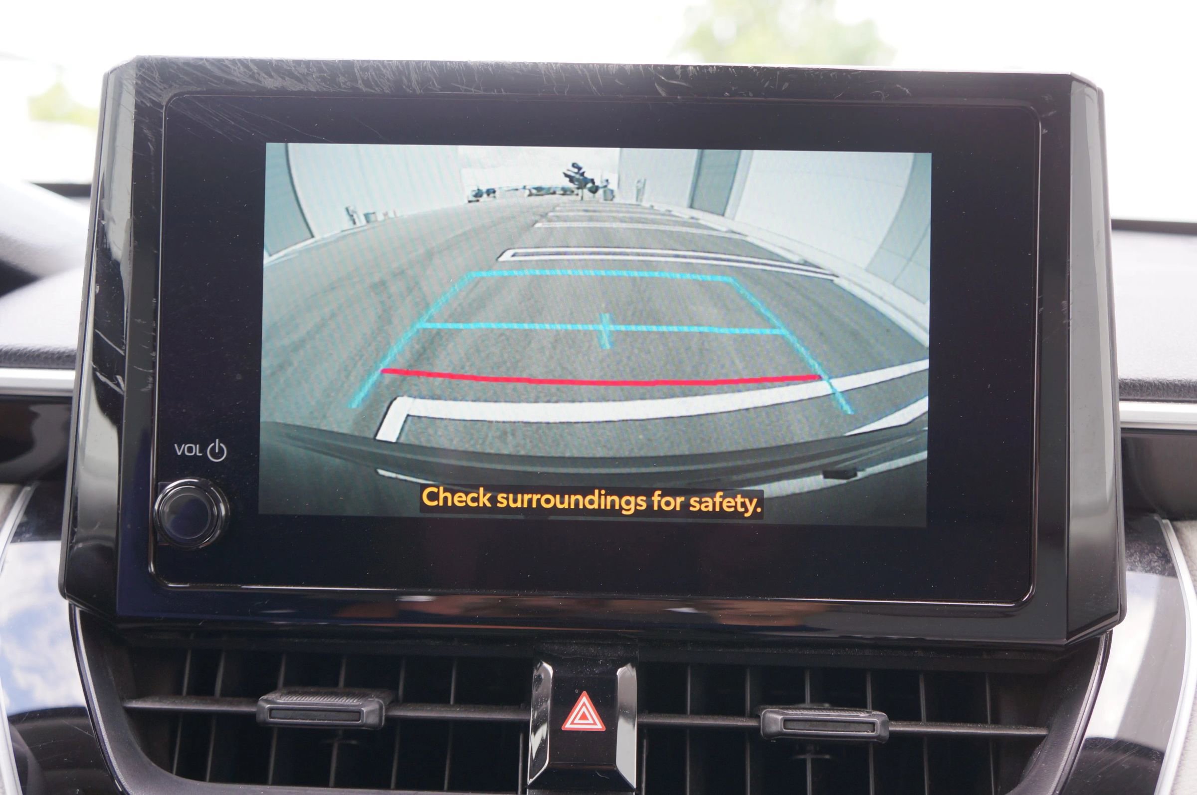 Used 2025 Toyota Corolla Cross LE image 38