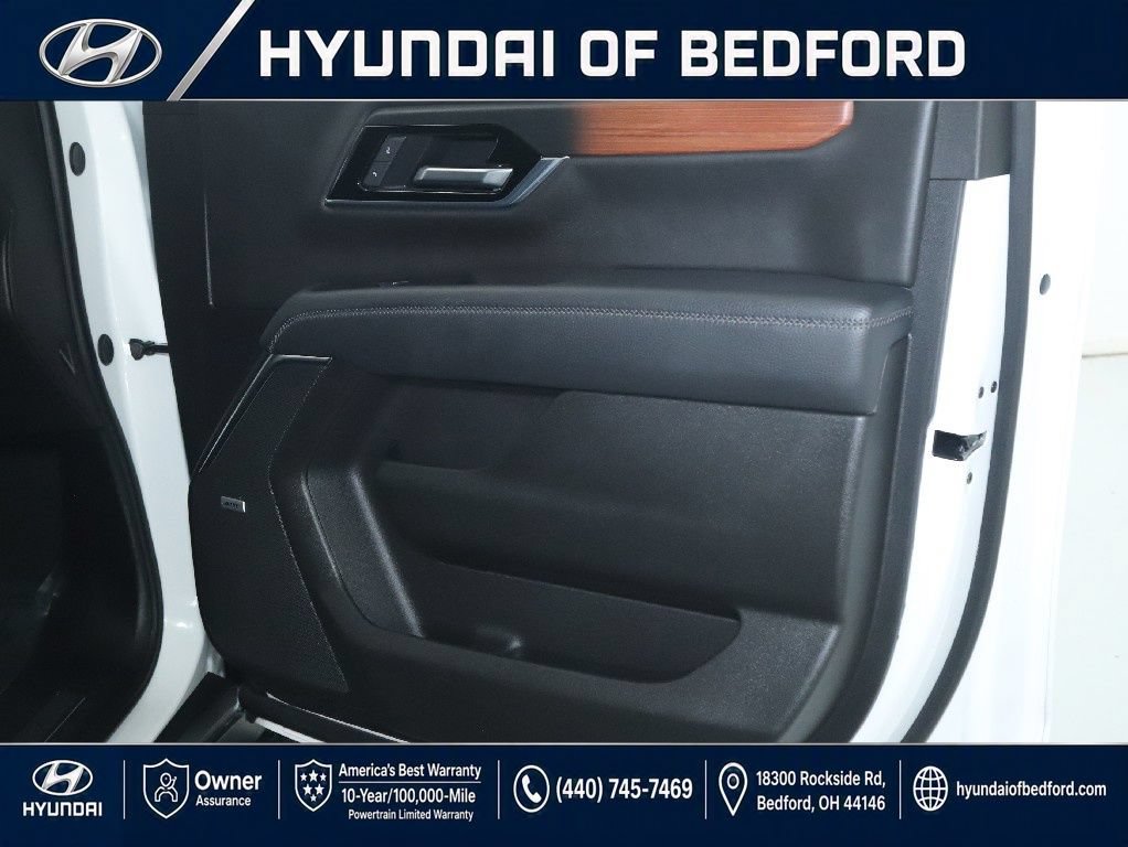 Used 2025 GMC Yukon Denali AWD/4WD image 42