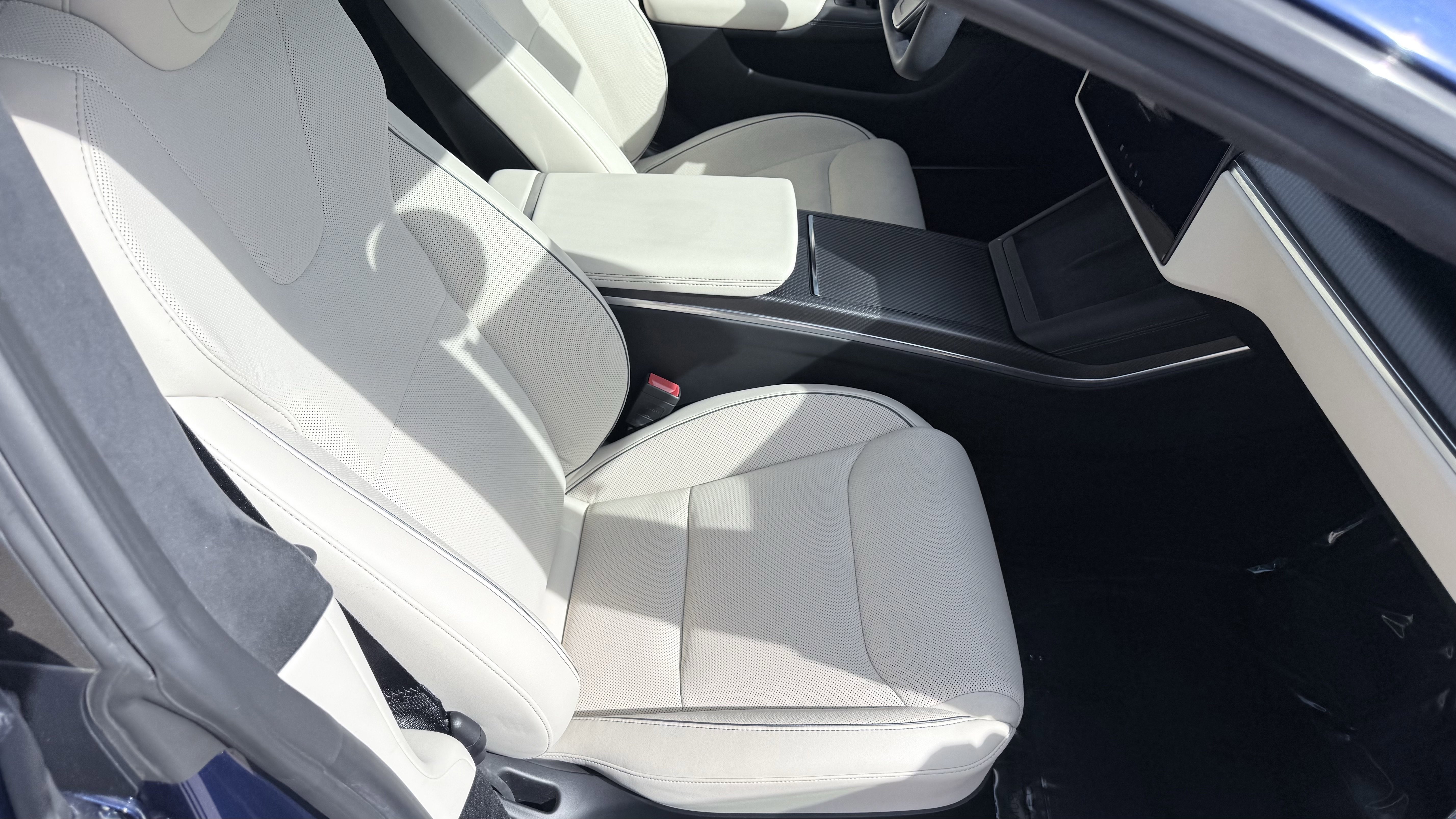 Used 2021 Tesla Model S Plaid image 40