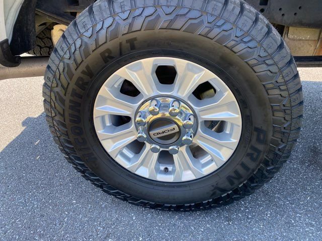 Used 2020 Ford F250 XLT w/ XLT Value Package image 32