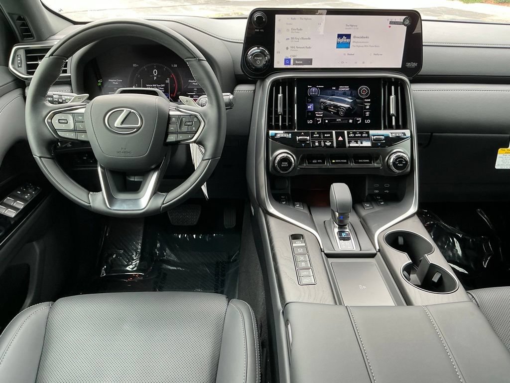 New 2026 Lexus LX 700h Luxury AWD/4WD image 12