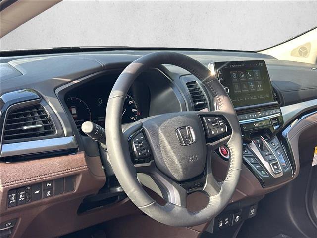 New 2027 Honda Odyssey Touring image 3