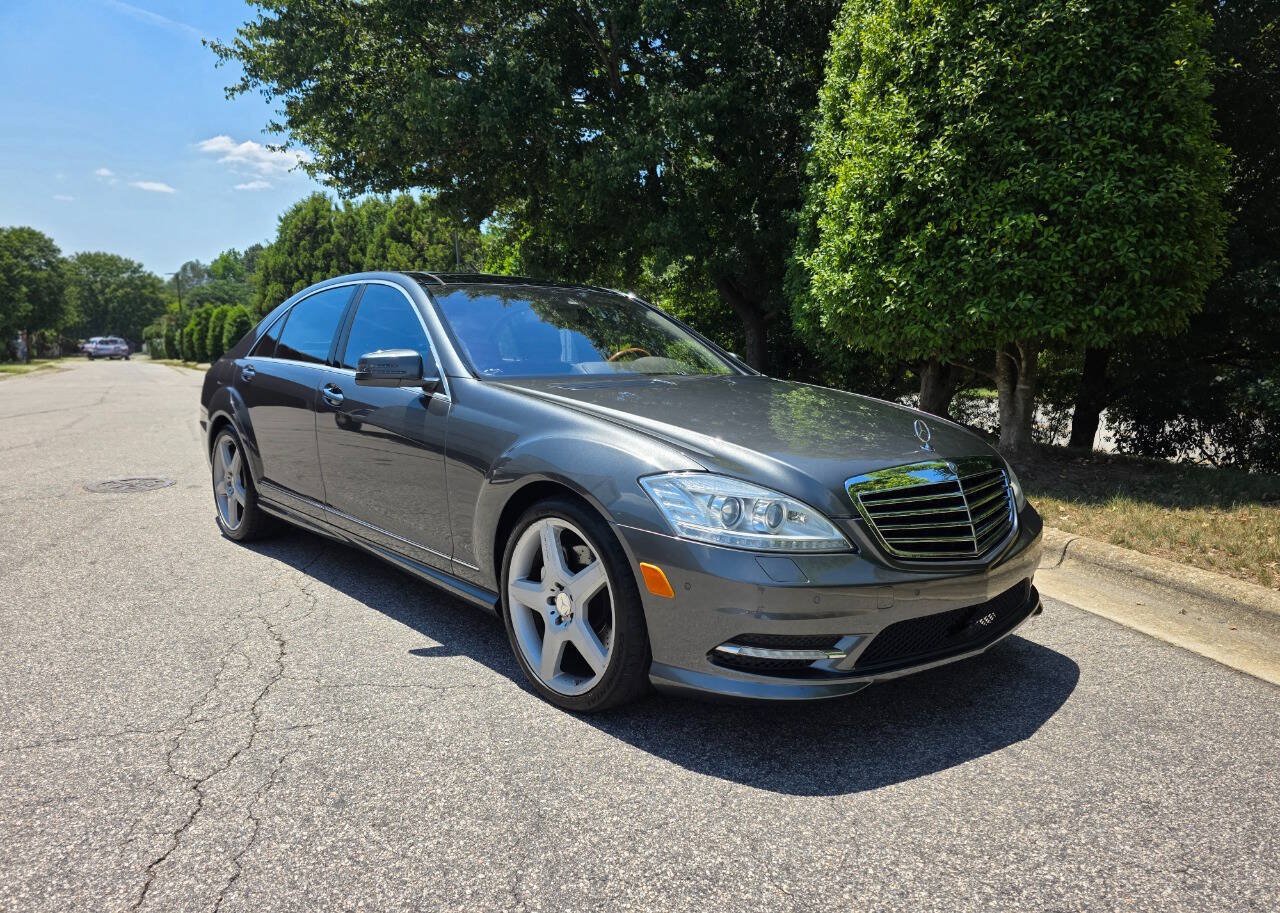 Used 2011 Mercedes-Benz S 550 w/ Sport Pkg Plus One image 7
