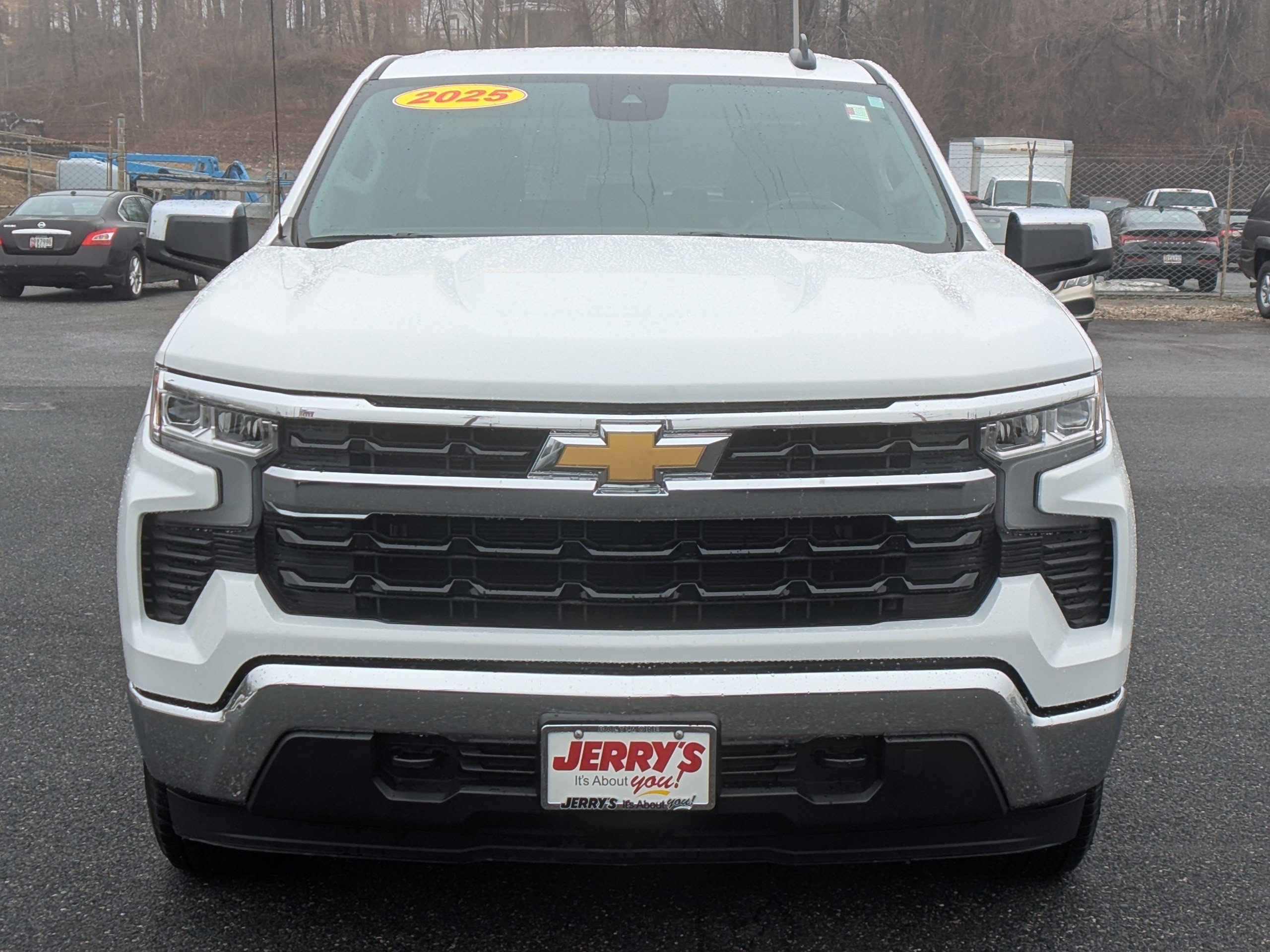 Used 2025 Chevrolet Silverado 1500 LT AWD/4WD image 2