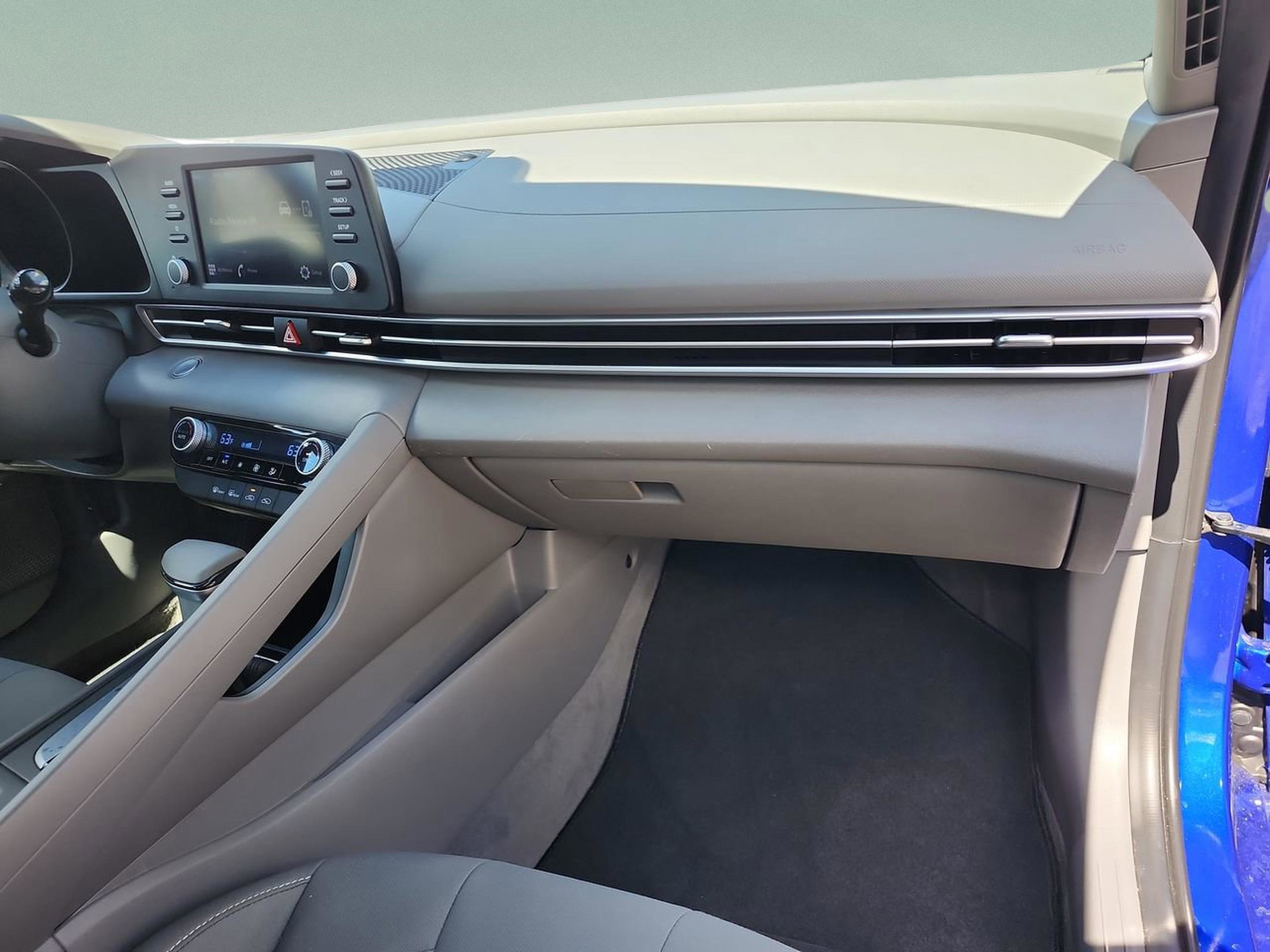 Certified 2023 Hyundai Elantra SEL image 19