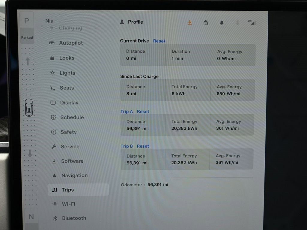 Used 2022 Tesla Model X Plaid image 31