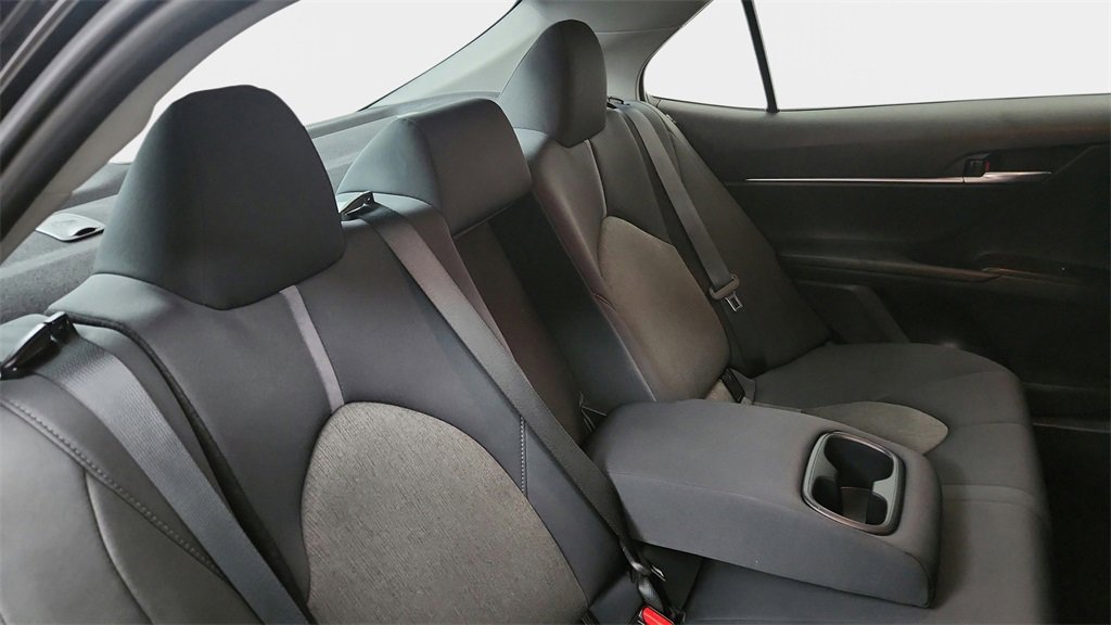 Used 2024 Toyota Camry LE image 11