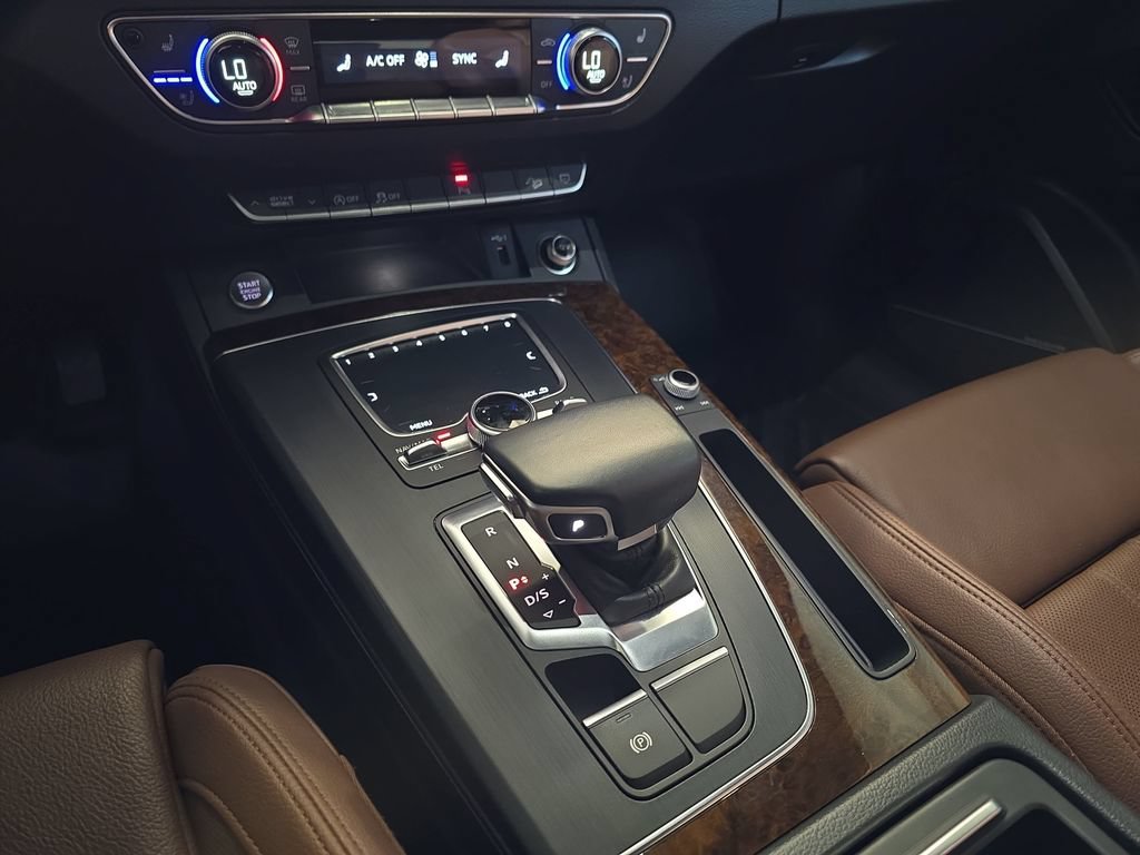 Used 2018 Audi Q5 2.0T Premium Plus AWD/4WD image 28