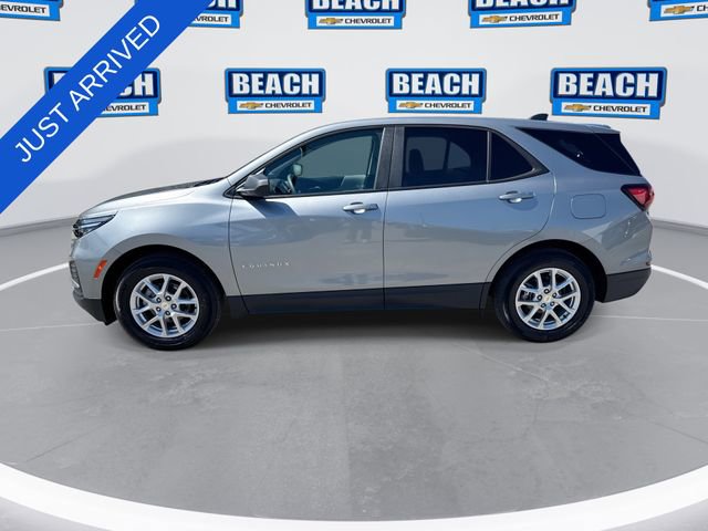 Used 2024 Chevrolet Equinox LS w/ LS Convenience Package image 5