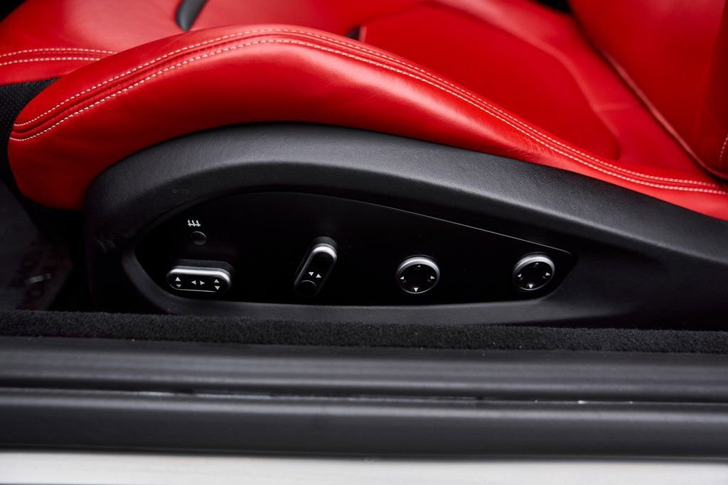 Used 2020 Ferrari GTC4Lusso T RWD image 39