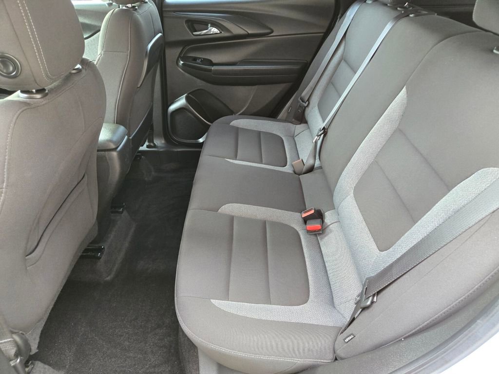 Used 2023 Chevrolet TrailBlazer LS image 13