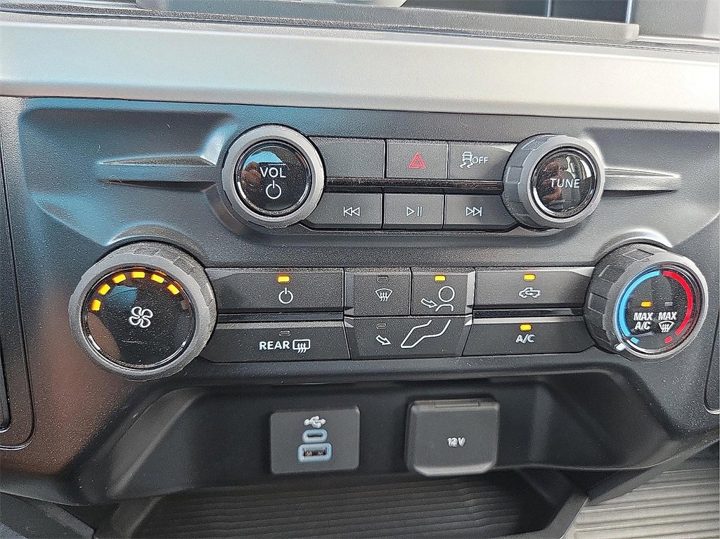New 2025 Ford F350 XL w/ XL Chrome Package image 15