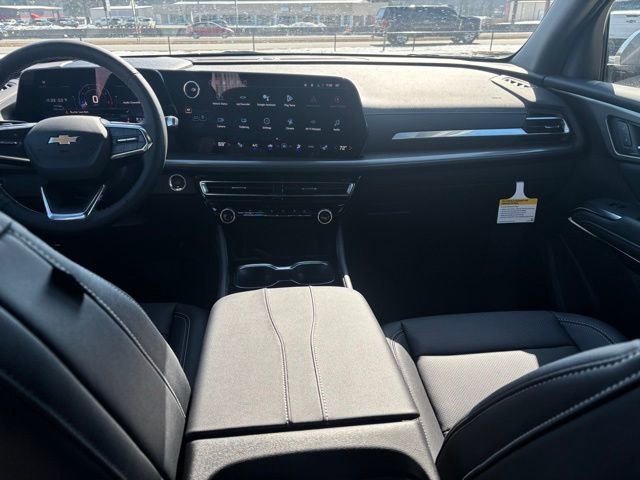 New 2026 Chevrolet Traverse LT w/ Sun and Wheel Package FWD image 16