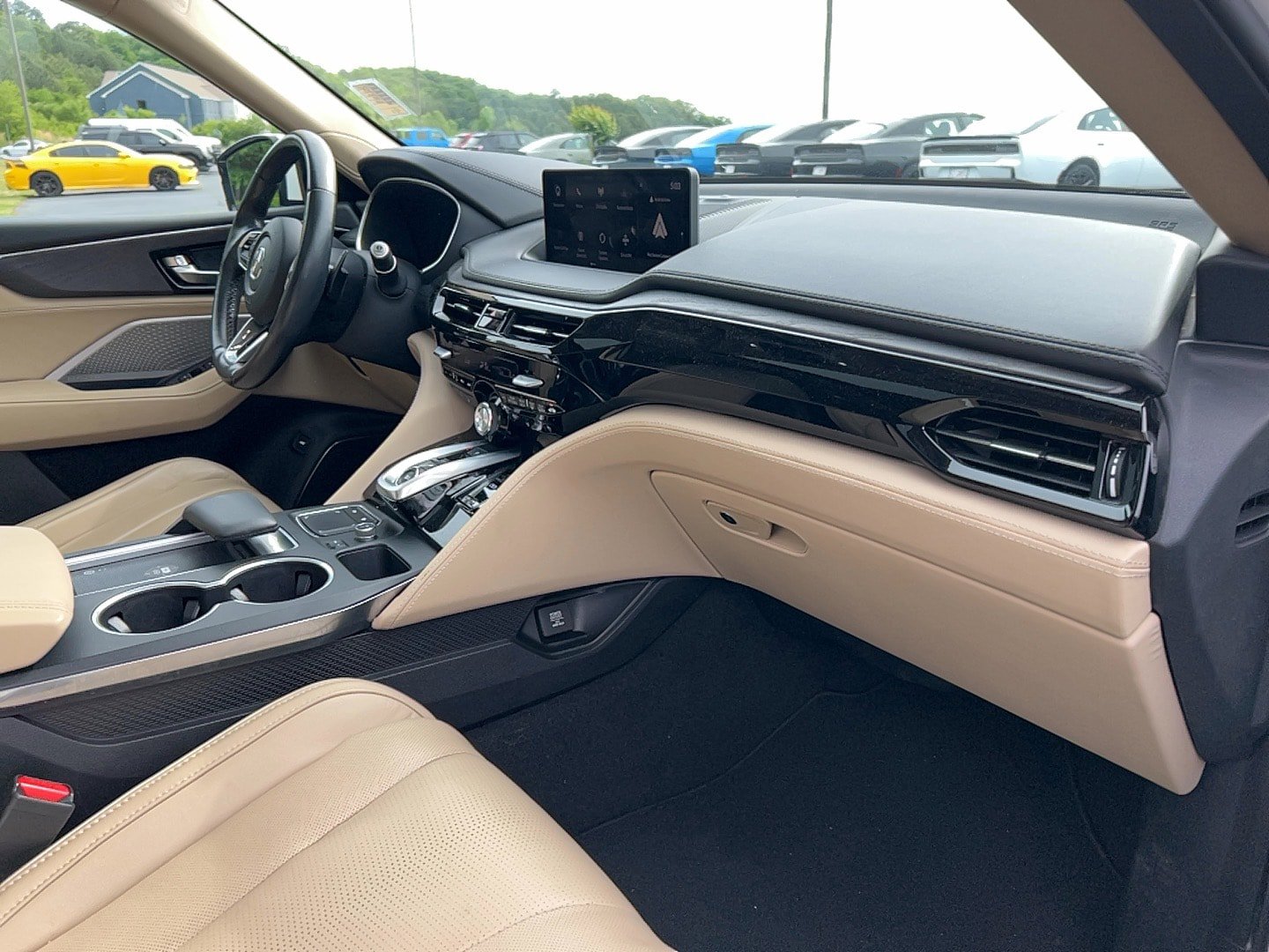 Used 2023 Acura MDX AWD/4WD image 21