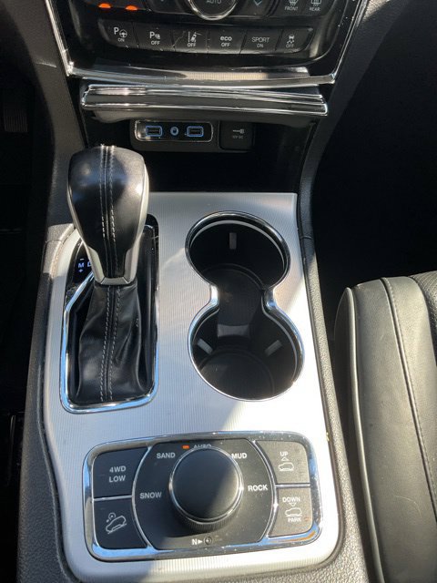 Used 2021 Jeep Grand Cherokee Summit w/ Platinum Series Group AWD/4WD image 31