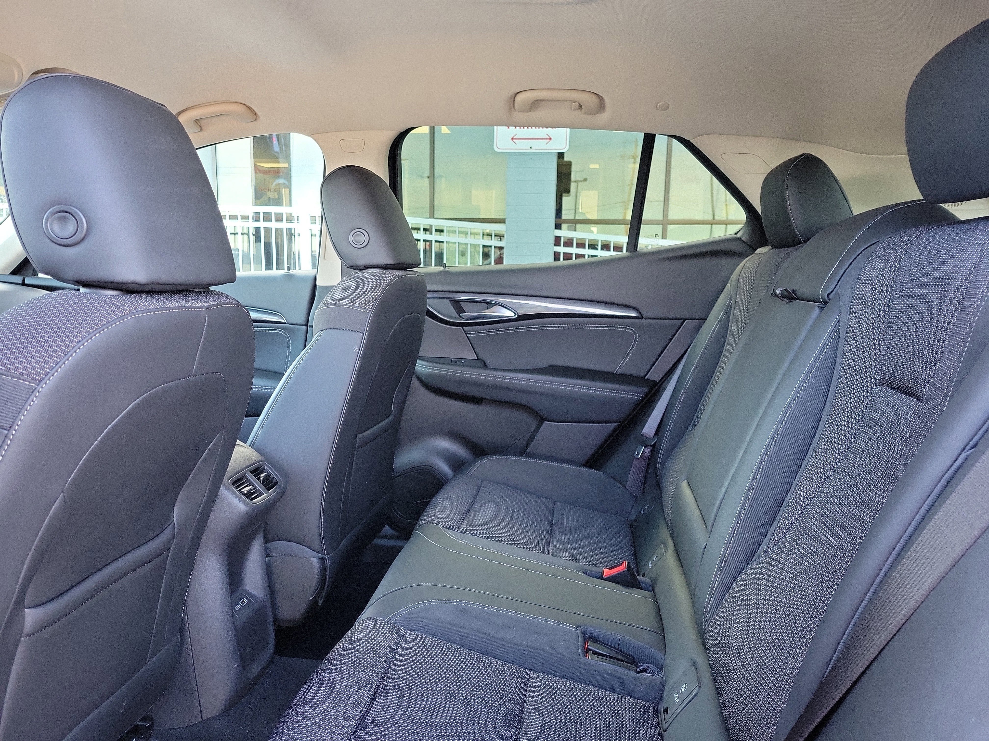 Used 2022 Buick Envision Preferred image 11