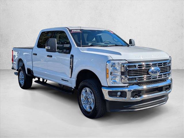 Used 2025 Ford F250 XLT w/ FX4 Off-Road Package image 3