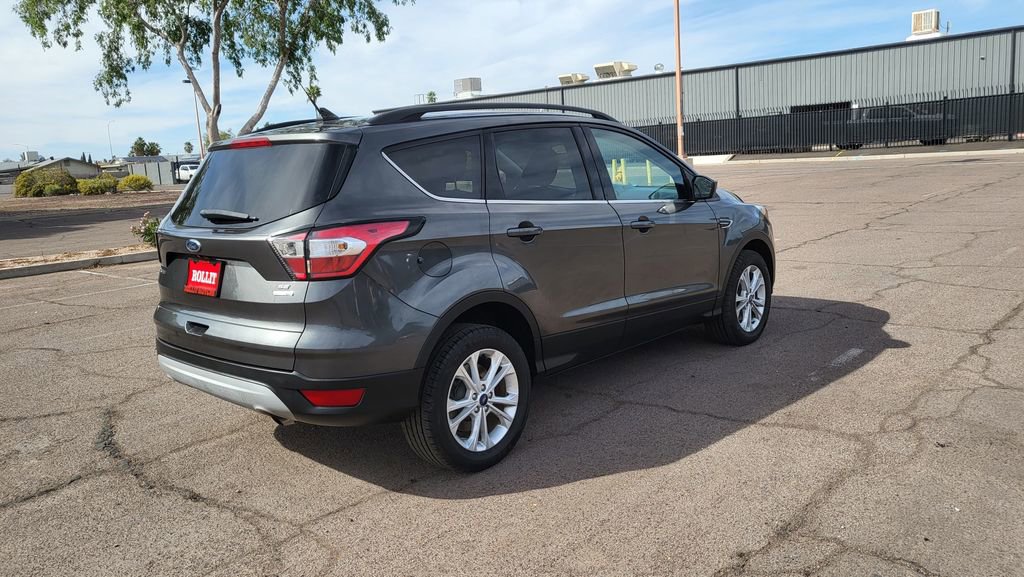 Used 2018 Ford Escape SE w/ SE Sync 3 Package image 9