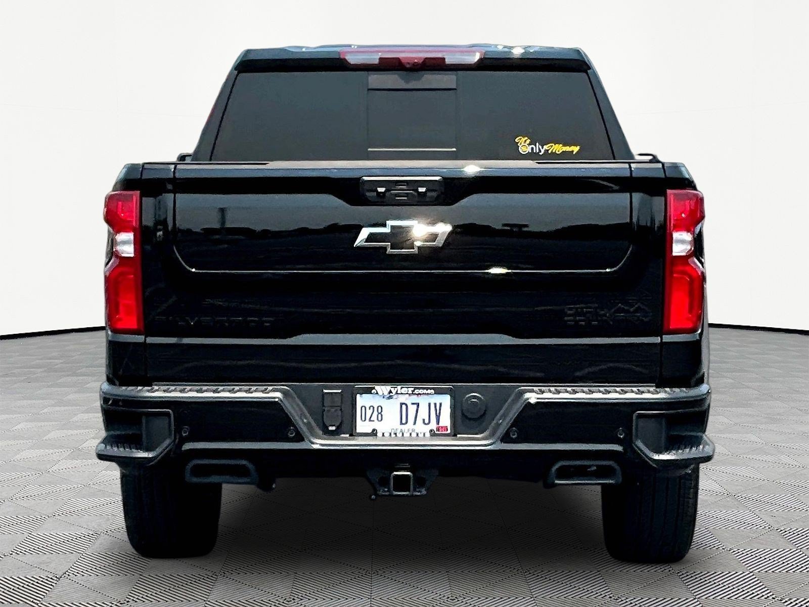 Used 2025 Chevrolet Silverado 1500 High Country w/ High Country Premium Package RWD image 5