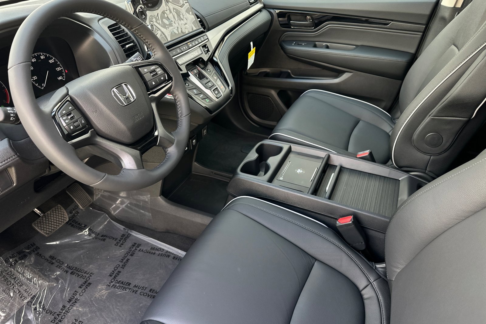 New 2026 Honda Odyssey Touring image 9