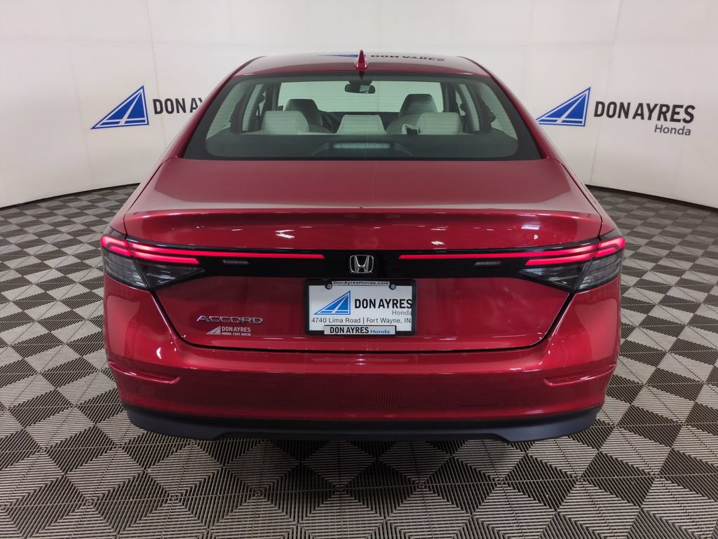 Certified 2025 Honda Accord LX image 5