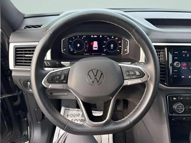 Certified 2022 Volkswagen Atlas Cross Sport SE AWD/4WD image 5