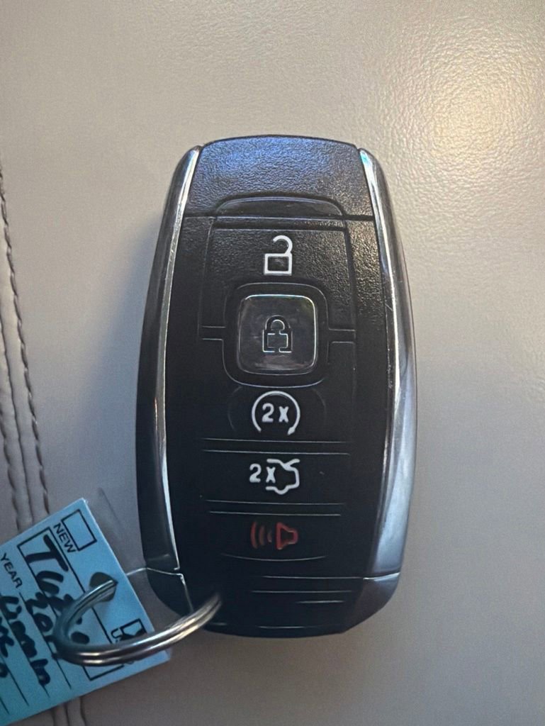 Used 2017 Lincoln MKC Premiere FWD image 27