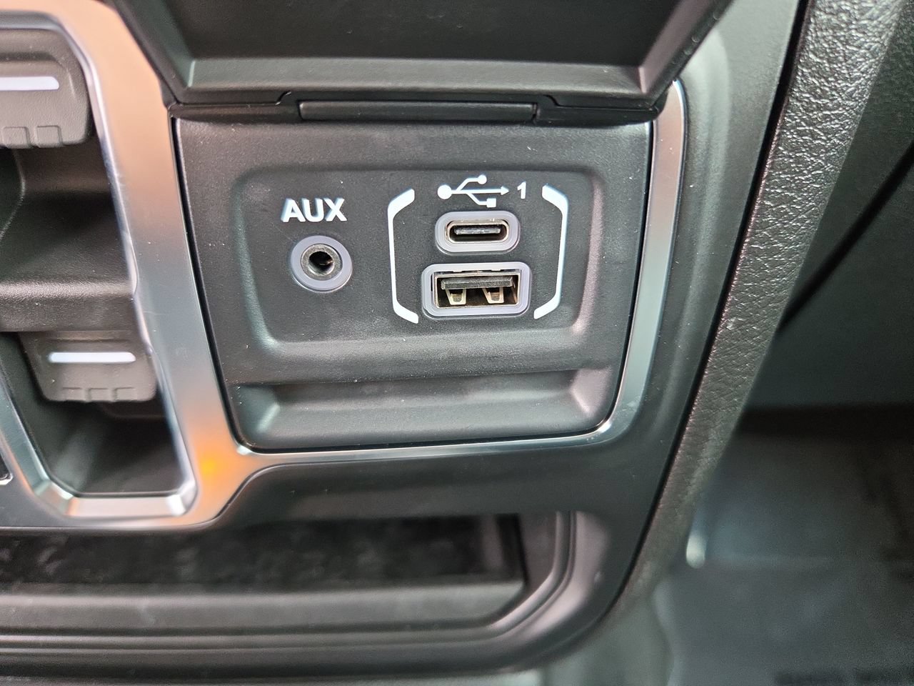 New 2026 Jeep Wrangler Unlimited Sport AWD/4WD image 23