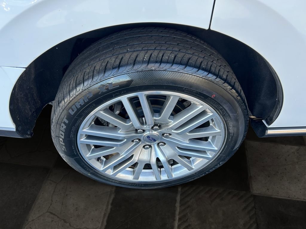 Used 2024 Ford Expedition Limited image 12