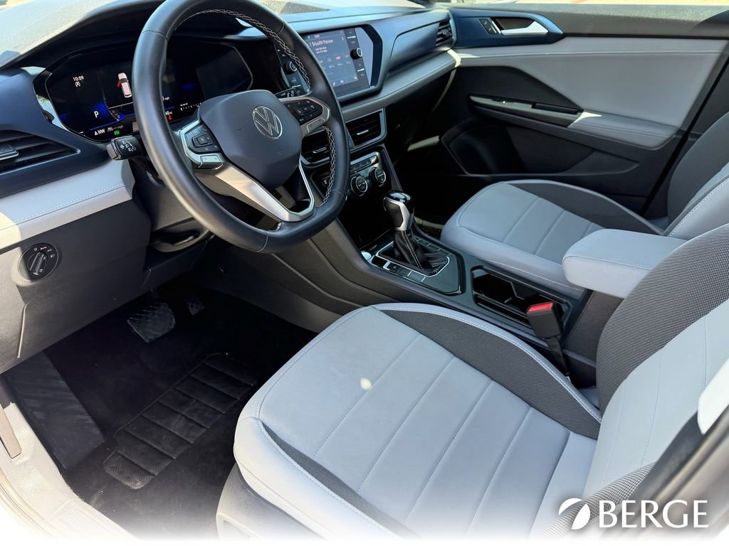 Used 2024 Volkswagen Taos SE FWD image 20