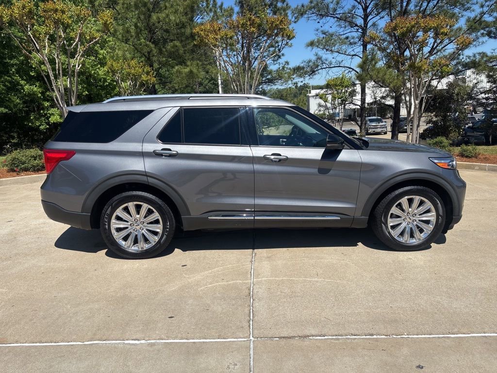 Used 2022 Ford Explorer Limited w/ Equipment Group 301A image 7