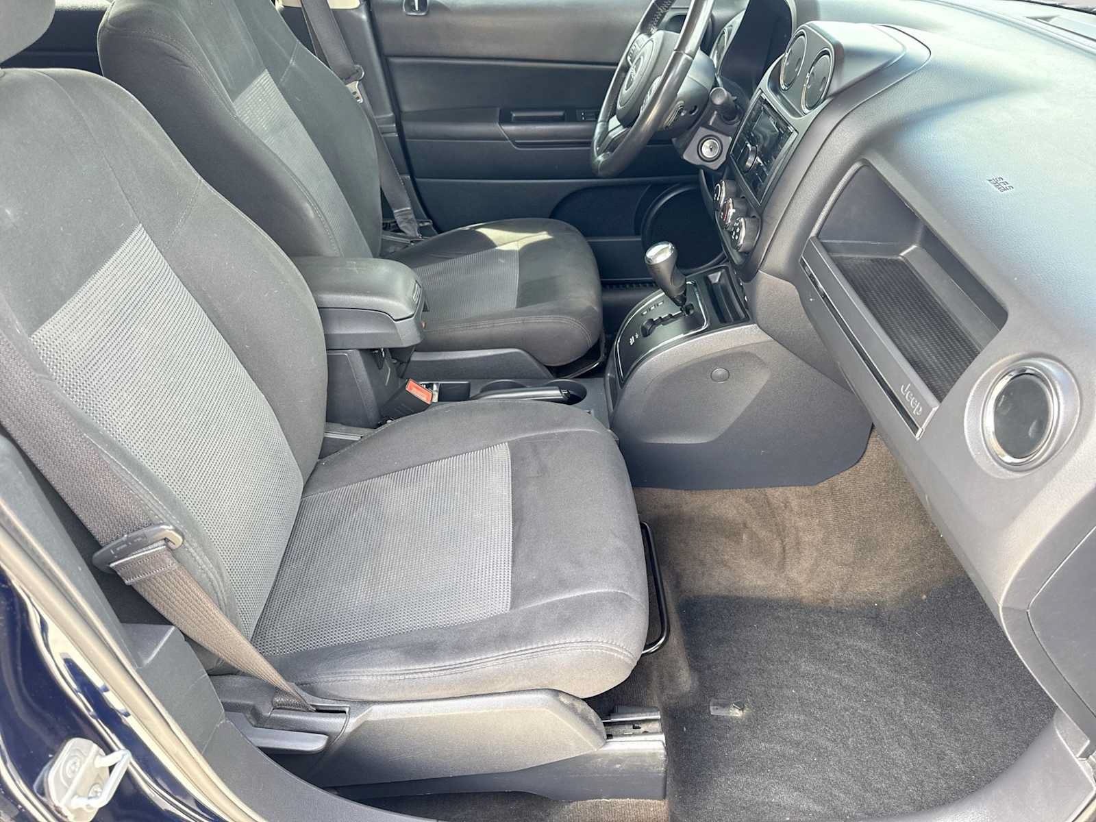 Used 2015 Jeep Patriot Latitude AWD/4WD image 20