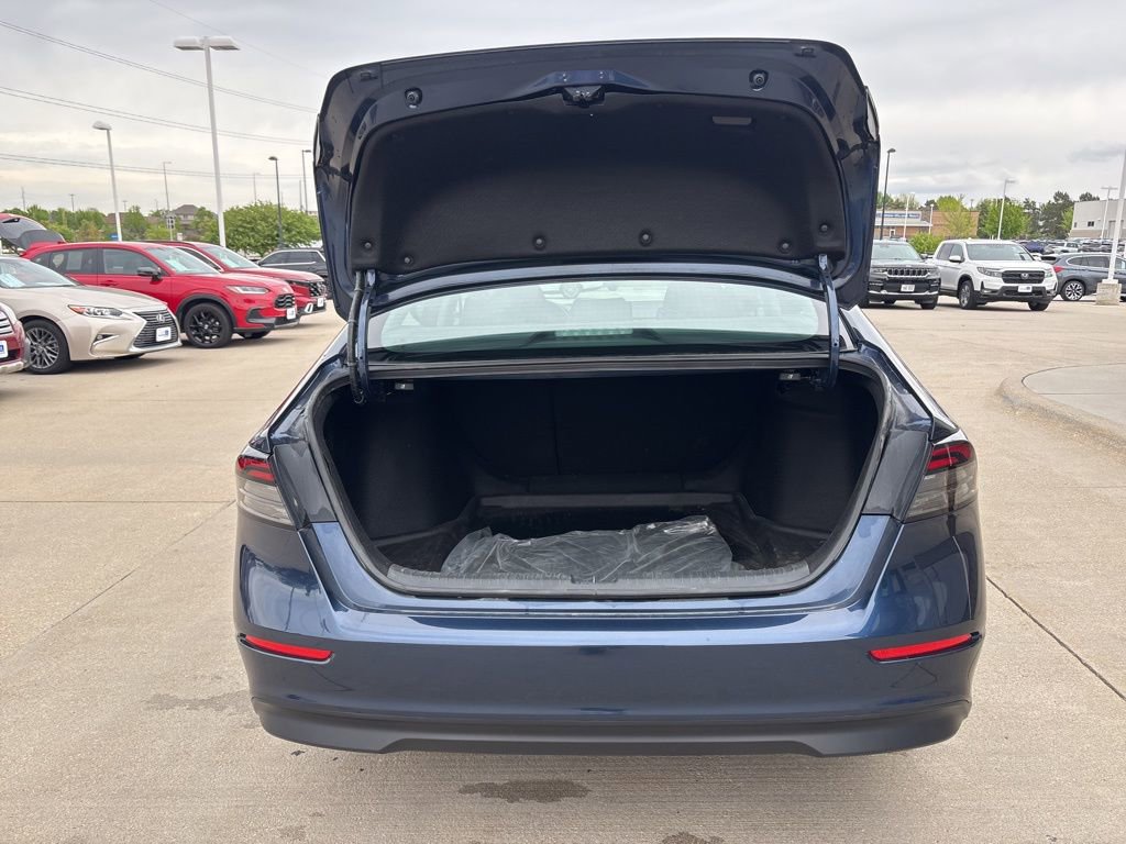 Used 2023 Honda Accord EX image 39