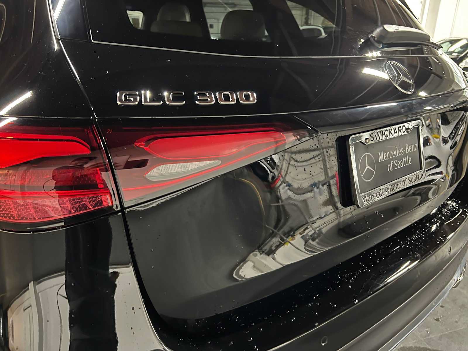 Used 2026 Mercedes-Benz GLC 300 4MATIC image 14