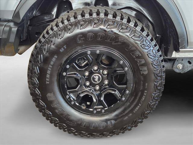 Used 2023 Ford Bronco Black Diamond w/ Sasquatch Package AWD/4WD image 22